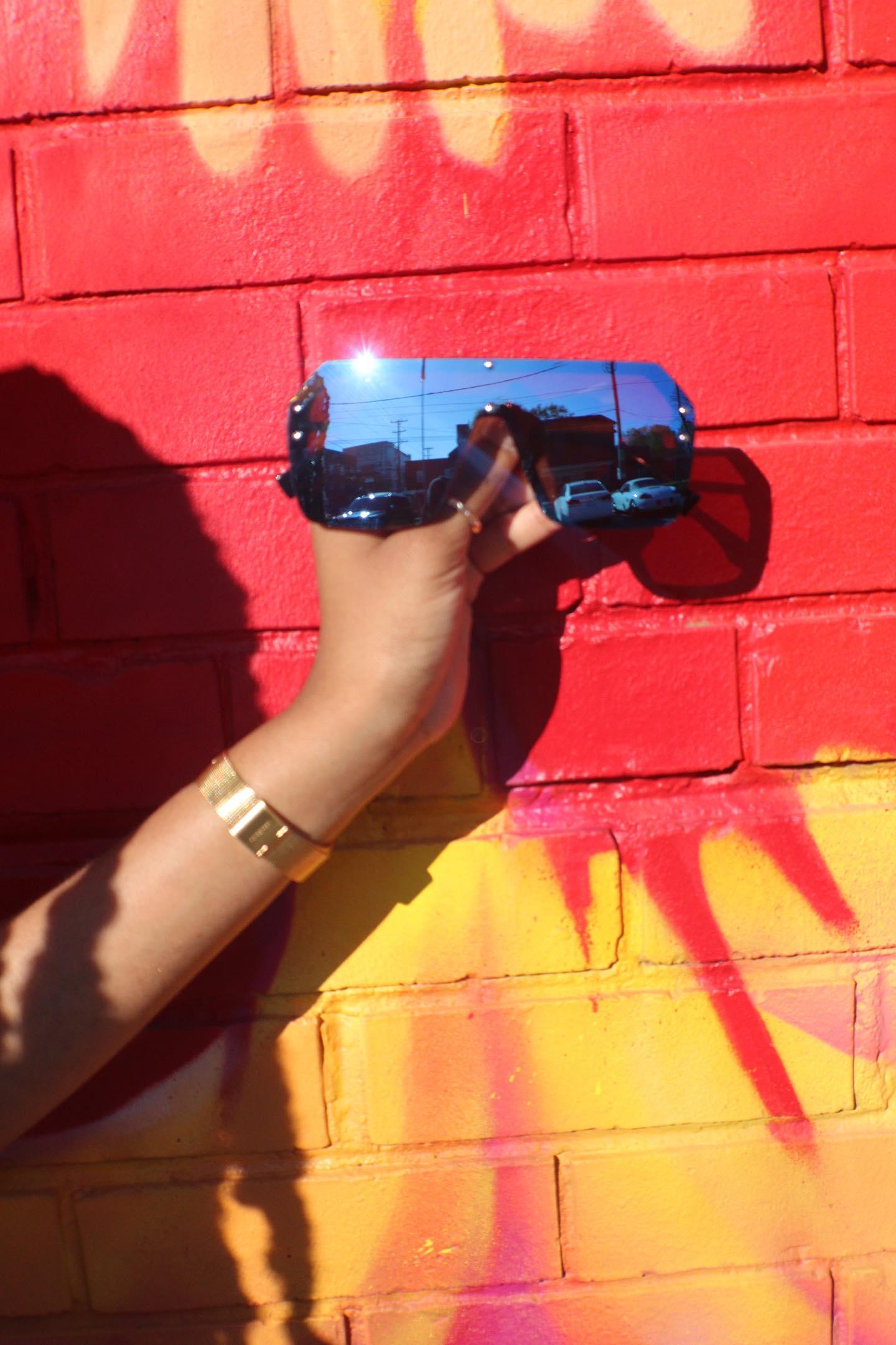 Bossy Frames